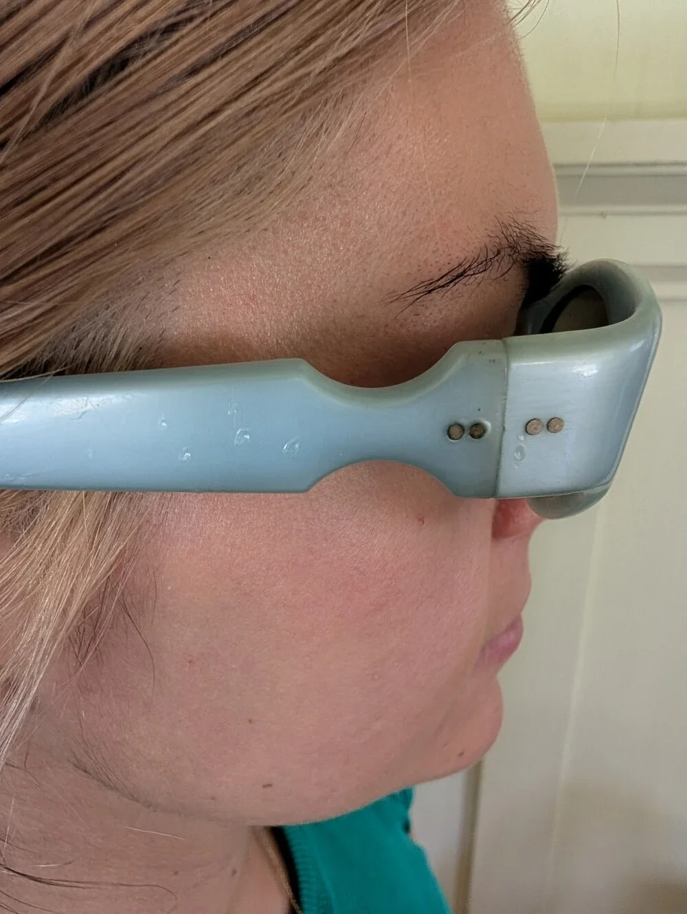 Vintage Sunglasses 1960s Light Mint Blue Oval Plastic Sunglasses Polaroid